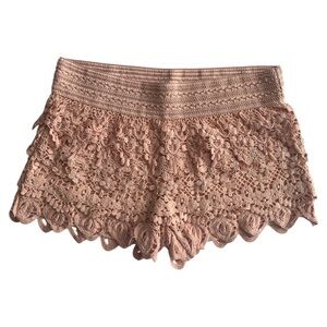 No Boundaries NOBO Pink Floral Crochet Boho Shorts Size Small